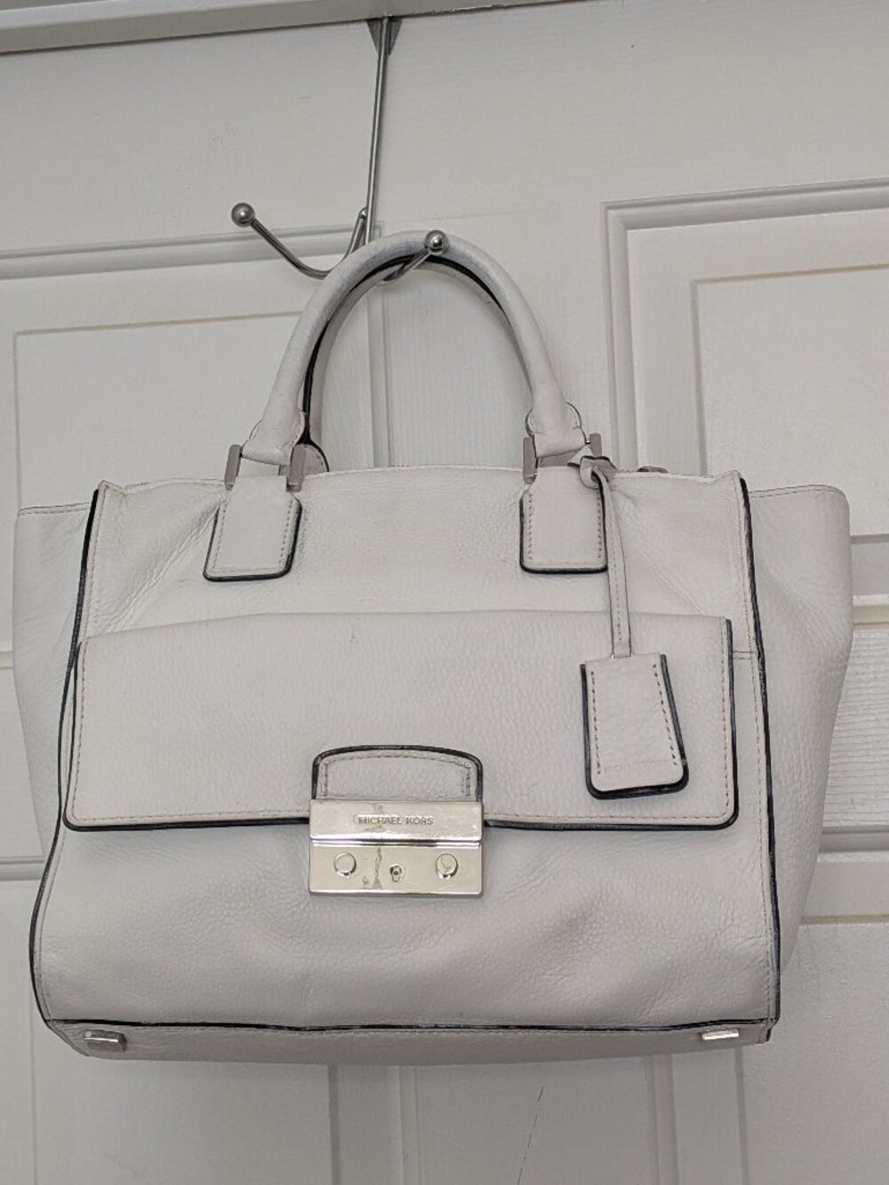 Michael Kors Women's Handback Leather Purse White .
